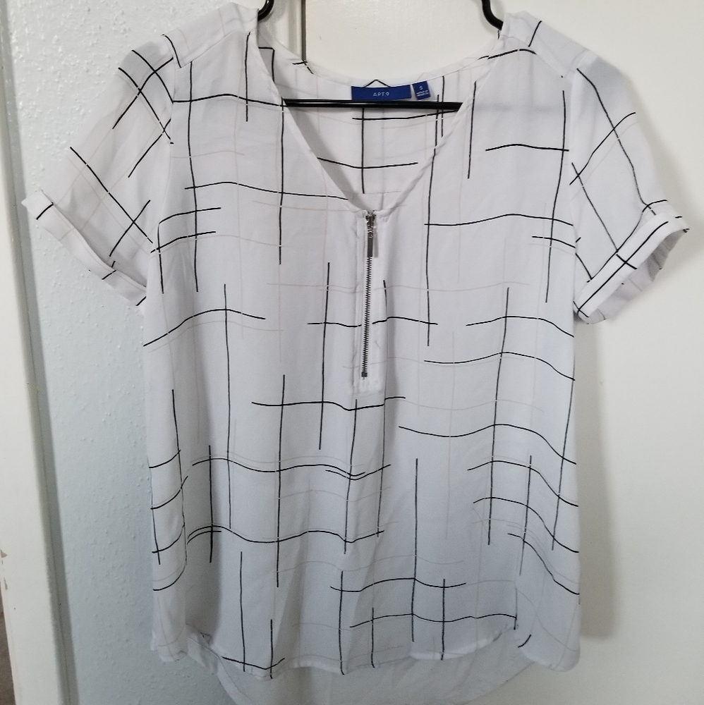 White Geometric Blouse with Zipper, Size Small